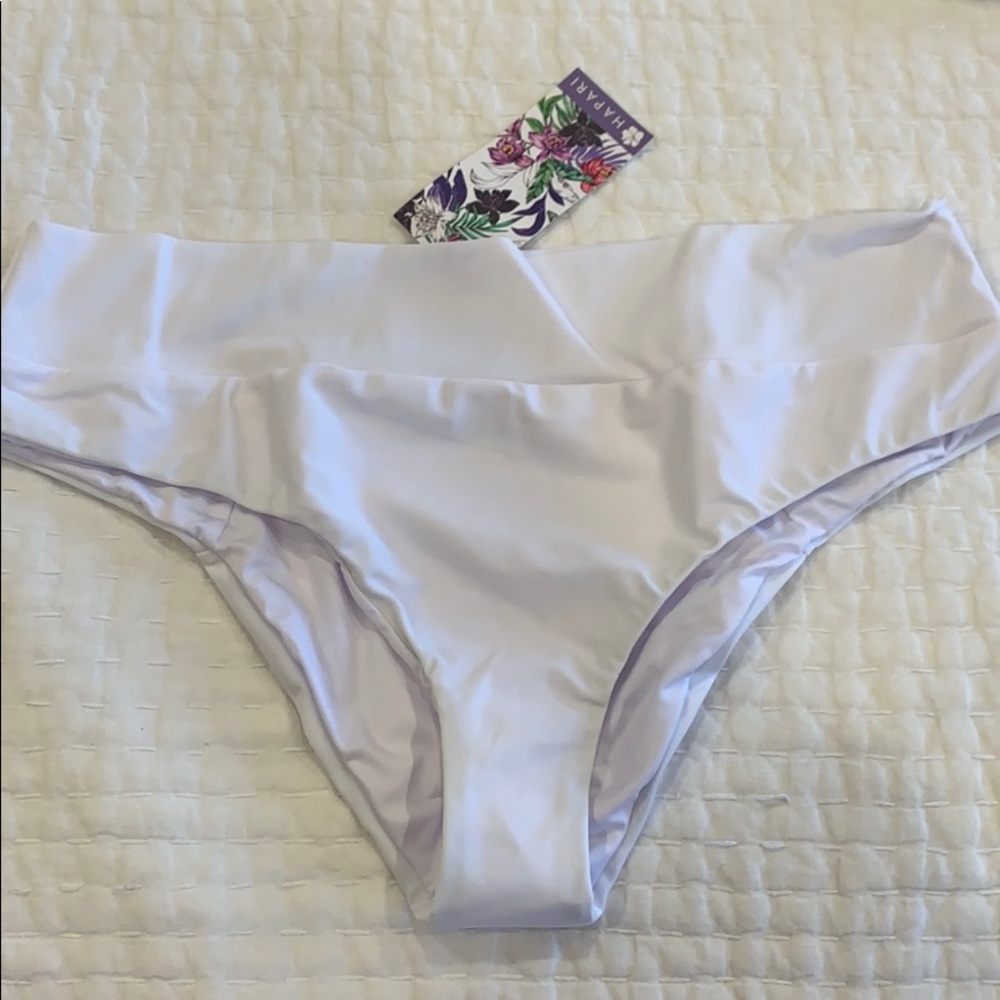 Hapari White Tummy Tuk Cheeky Bottoms size XL